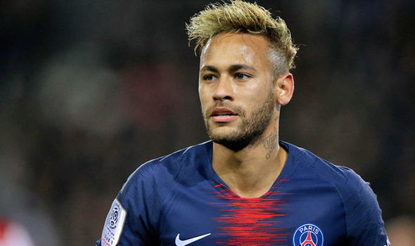 Neymar Dihukum Tiga Laga Setelah Memukul Seorang Fans